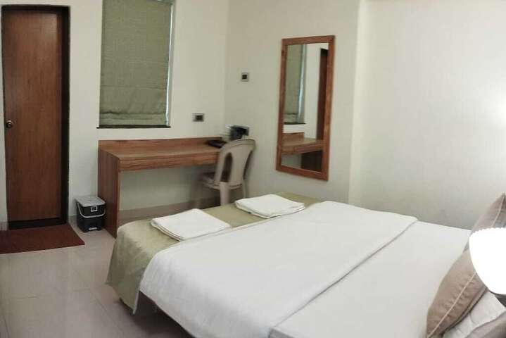 Room 2 of 21
