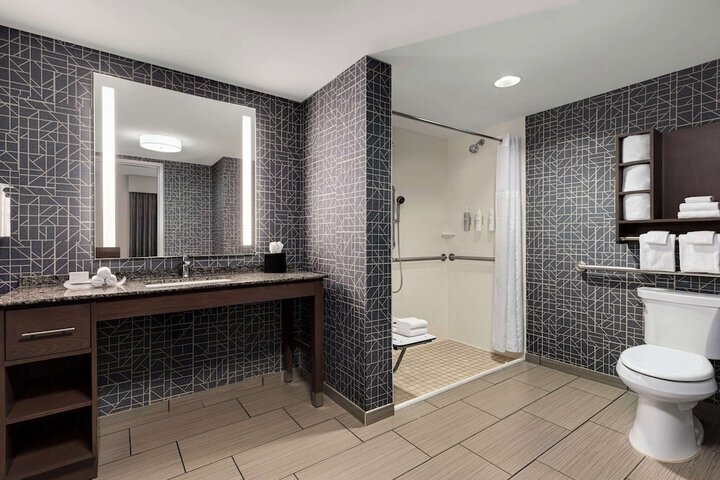 1 King Accessible Tub Studio Suite (15 of 25)