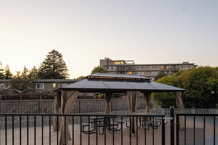 BBQ/picnic area