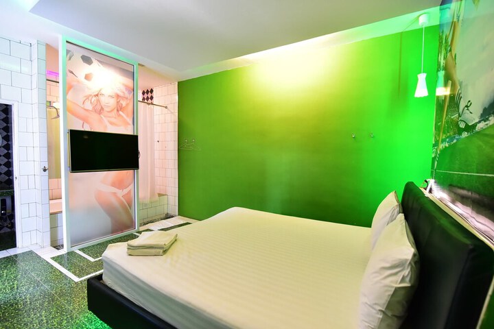 Room 4 of 58