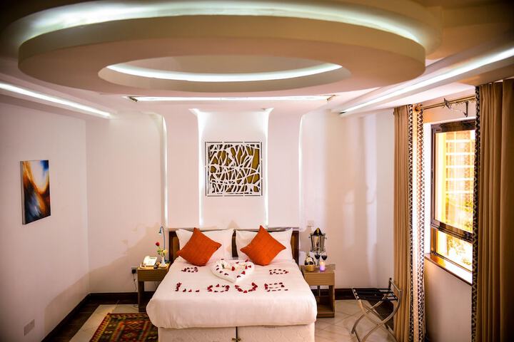 Room 8 of 40
