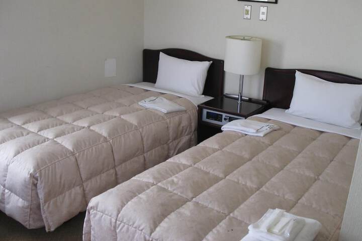 Room 14 of 42