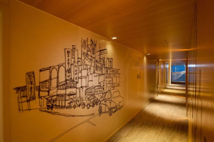Ballroom/Hall 20 of 24