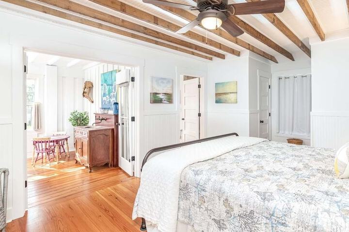 Room 8 of 63