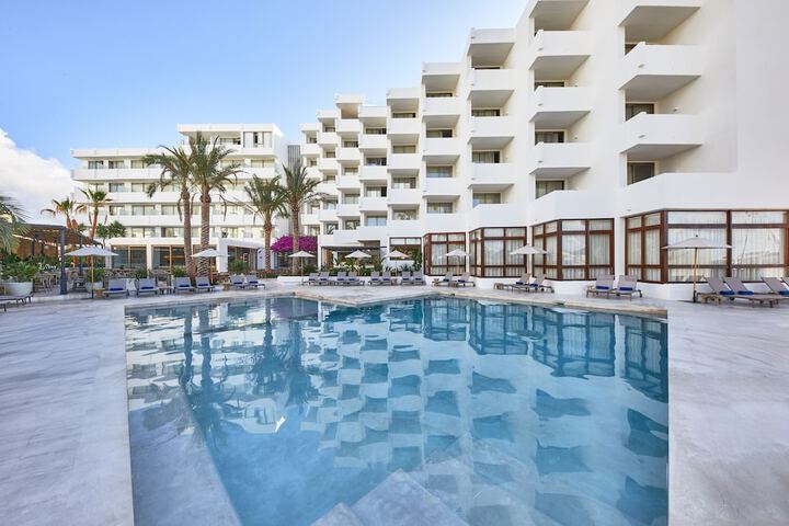 Pool Hotel