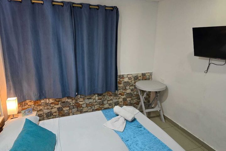 Room 3 of 11