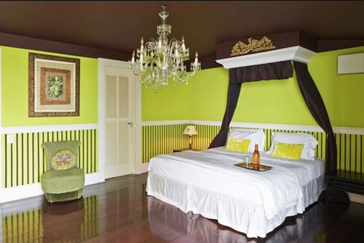 Room 19 of 52