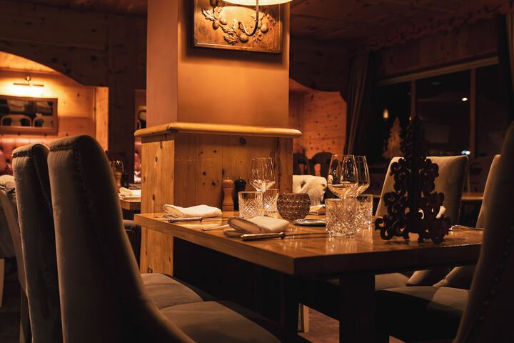 Dining 92 of 115