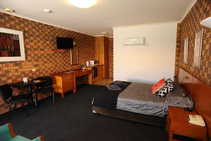 Room 14 of 75