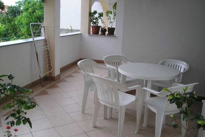 Terrace/Patio 23 of 33
