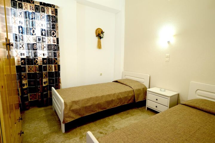 Room 17 of 54