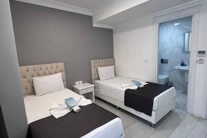Room 2 of 42