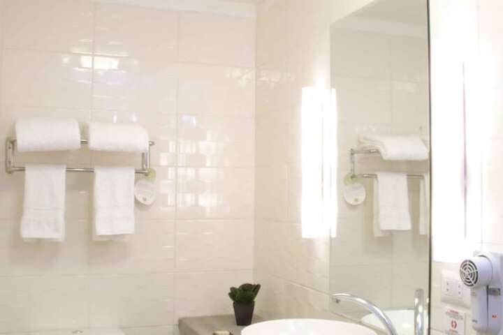 Clean Restrooms