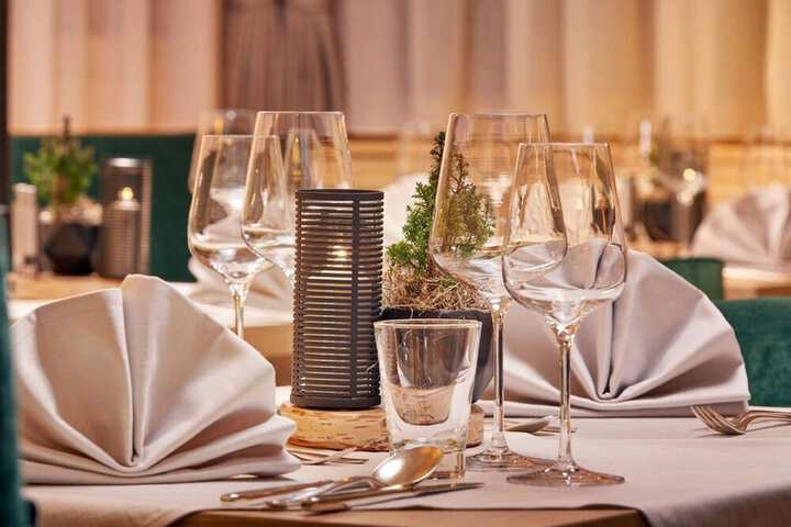 Dining 159 of 204