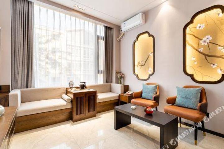 Lanwan Hotel