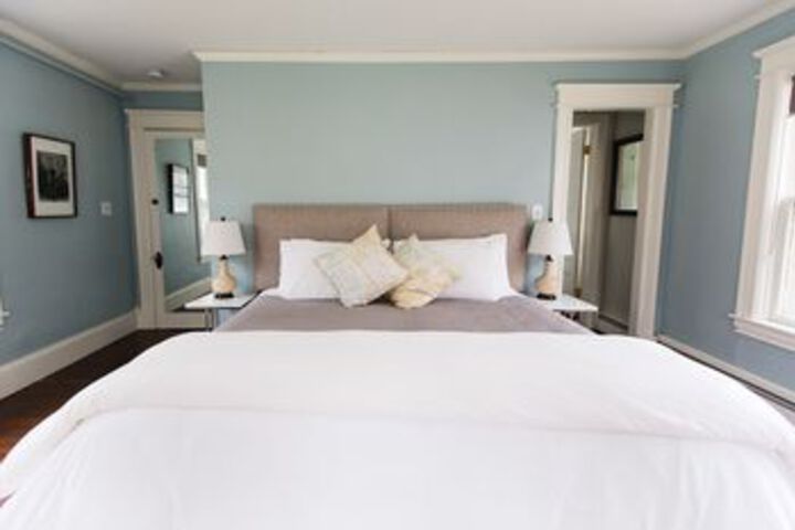 Room 47 of 95