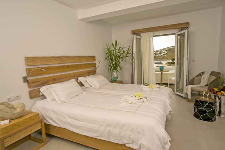 Room 13 of 85