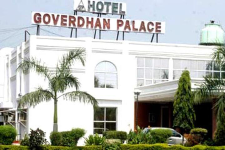 Goroomgo Goverdhan Palace Mathura