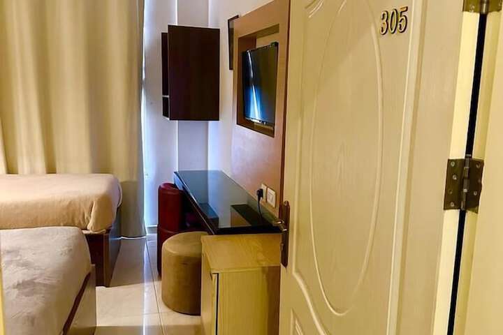 Room 5 of 58