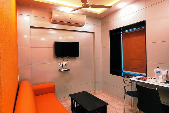 Room 27 of 41