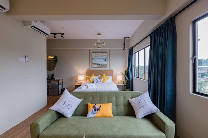 Room 37 of 105