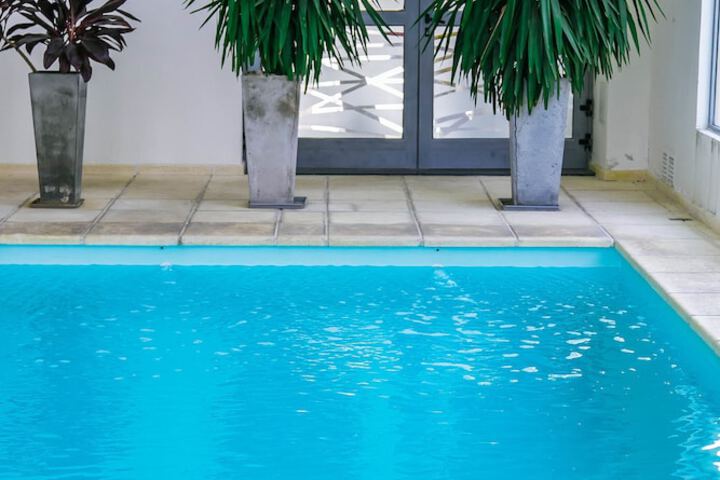 Hotel Pool