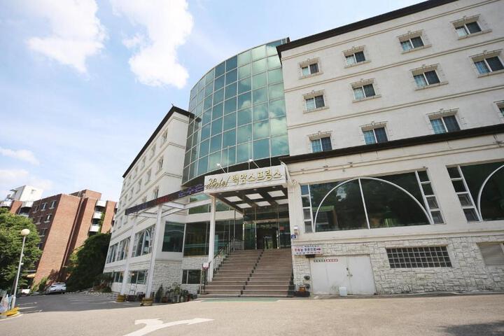 Uljin Baekam Springs Hotel