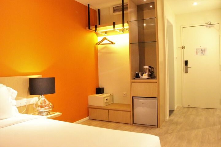 Room 15 of 47