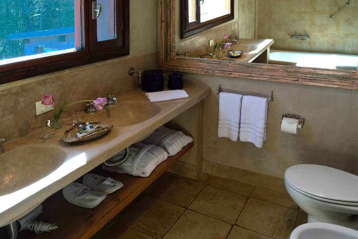 Bathroom Photo