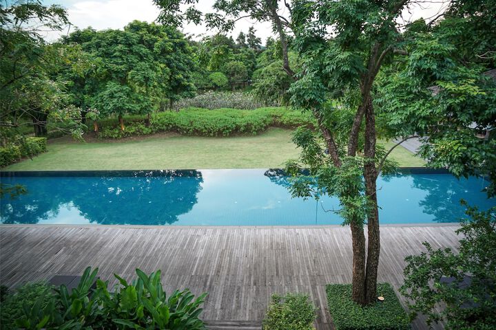 Pool 60 of 119