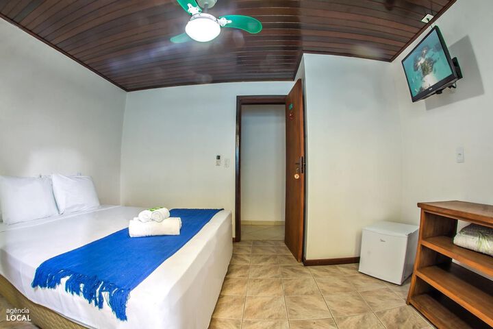 Room 15 of 38