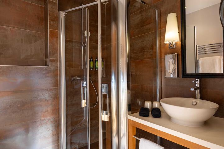 Clean Restrooms