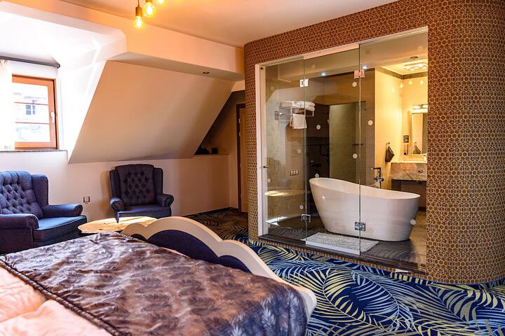 Room 12 of 58