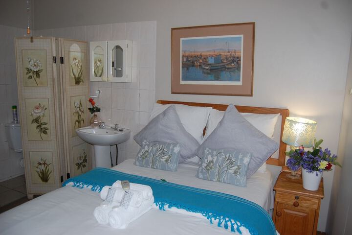 Room 5 of 5
