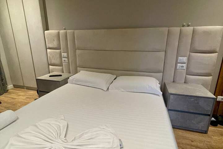 Room 49 of 57
