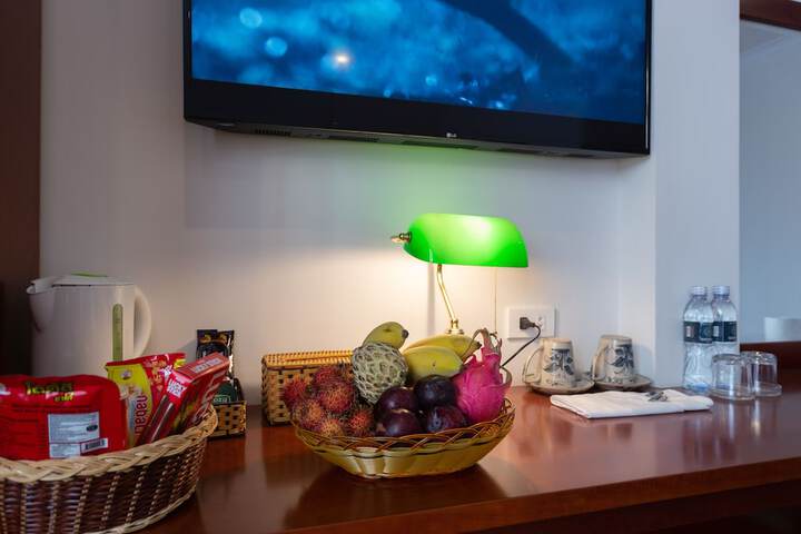 Room 21 of 49