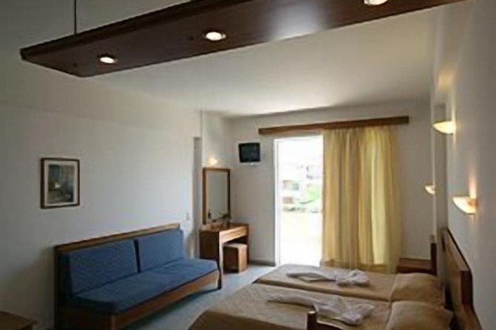 Room 5 of 78