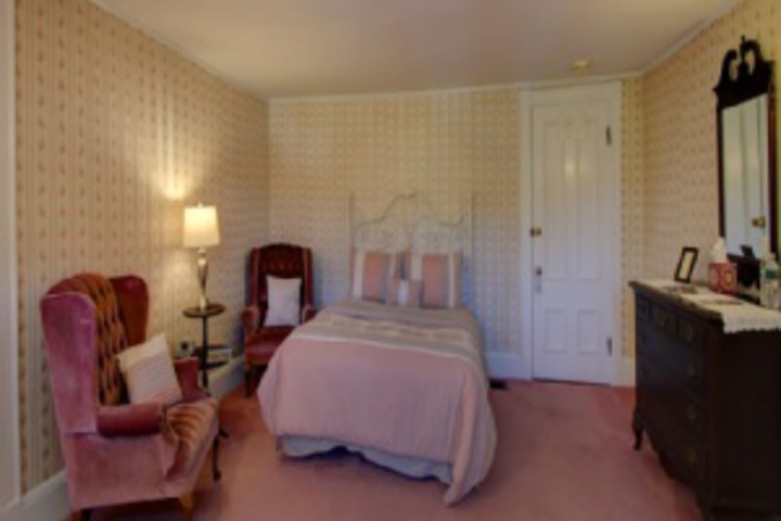 Room 381 of 408