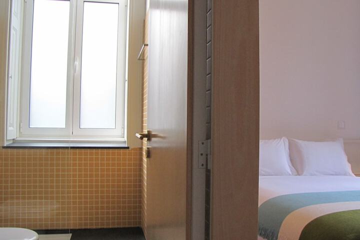 Room 36 of 53