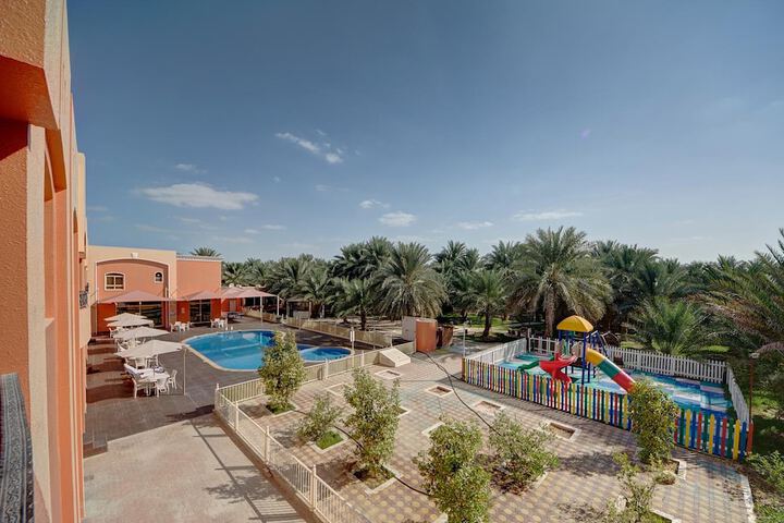 Pool 18 of 37