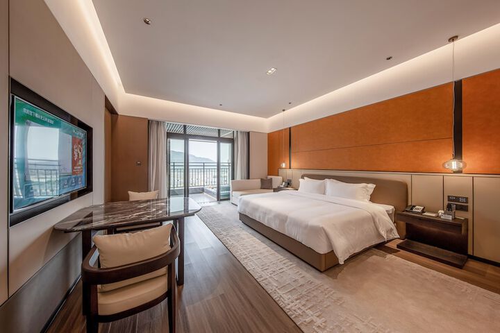 Room 28 of 51