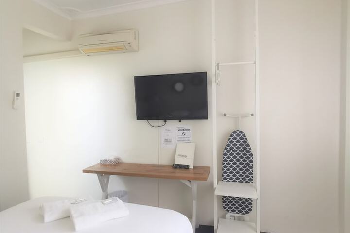 Room 48 of 99