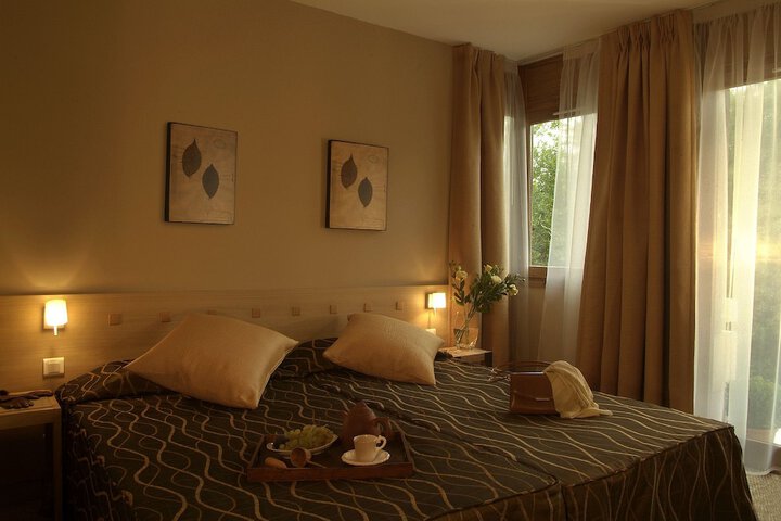 Room 2 of 59