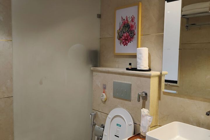 Room 26 of 30