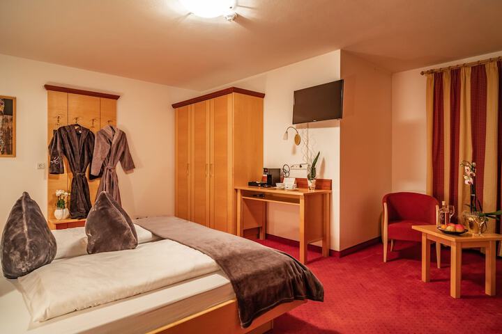 Room 22 of 132