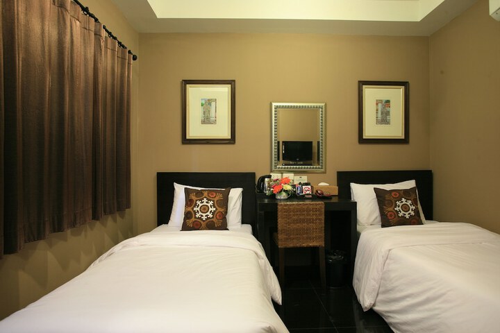 Room 19 of 65