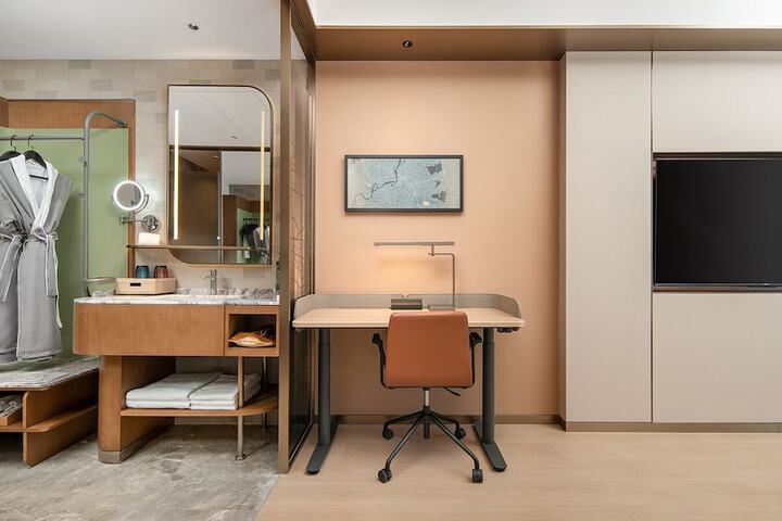 Room 20 of 67