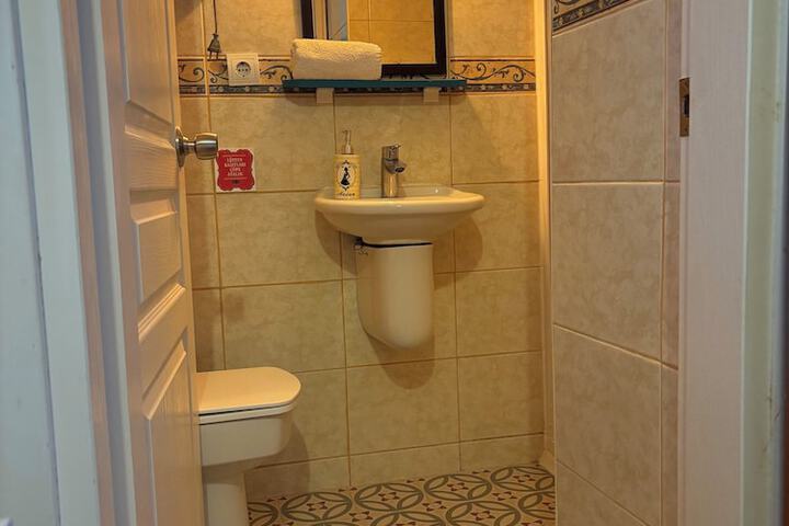 Room 43 of 73