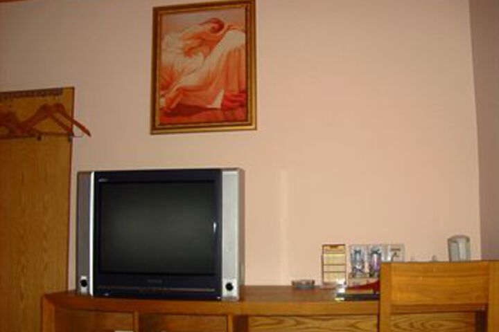 Room 7 of 15