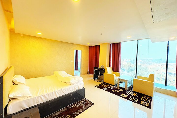 Room 2 of 21